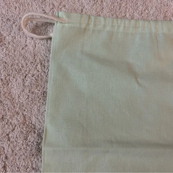 Off-White Sneaker Shoe Bag - Picture 5 of 10